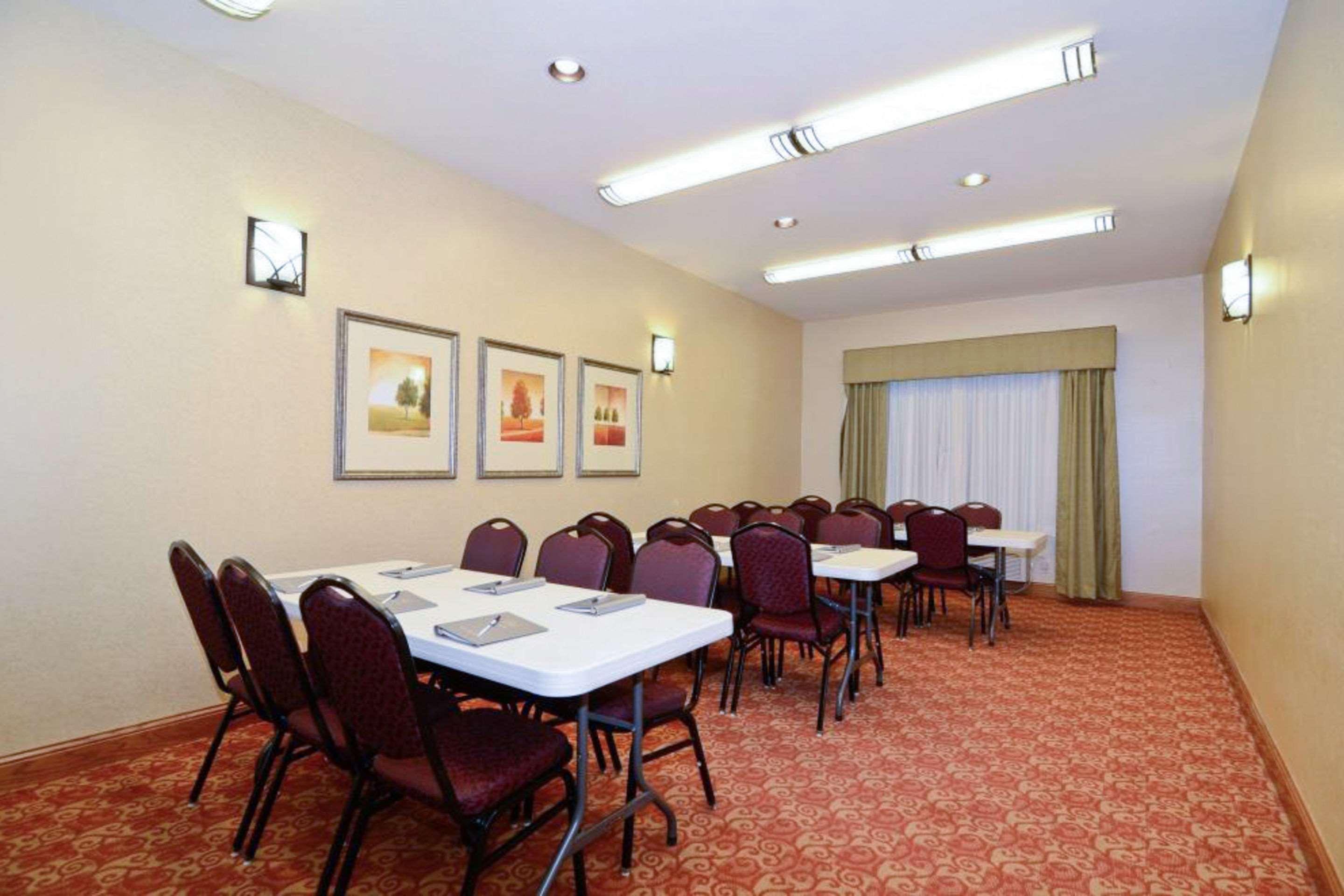 Heritage Hotel And Suites Dickinson Dış mekan fotoğraf