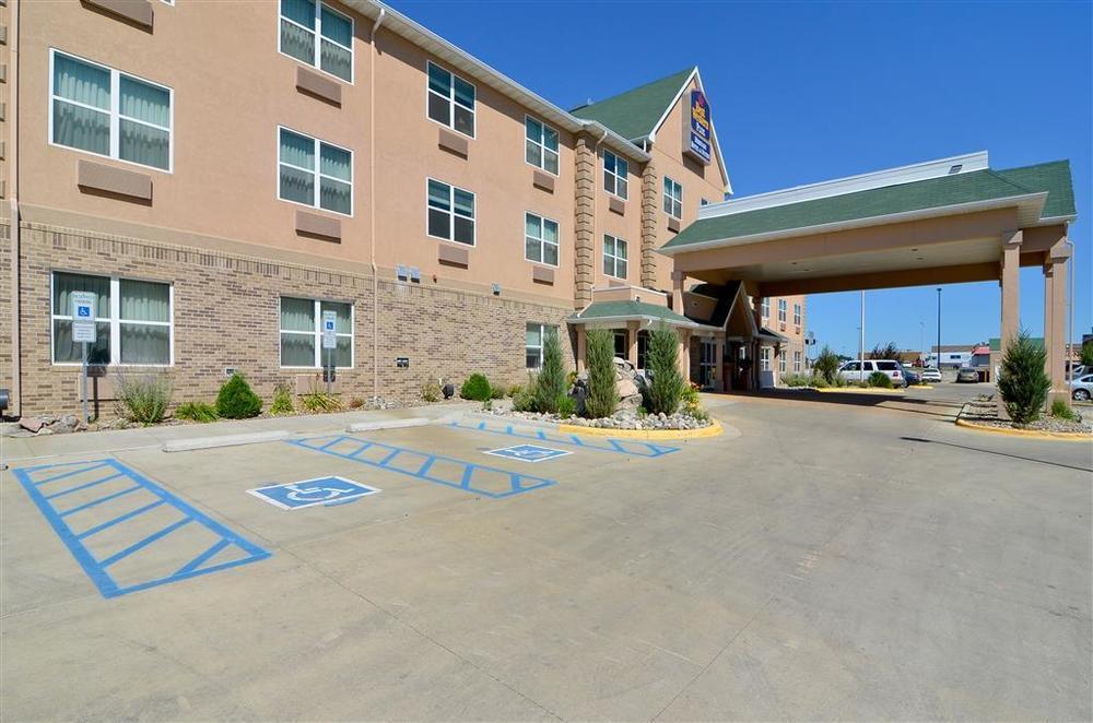 Heritage Hotel And Suites Dickinson Dış mekan fotoğraf
